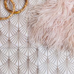 Ginkgo S, cowhide rug in ivory color. Dos 22 Studio dos 22 studio